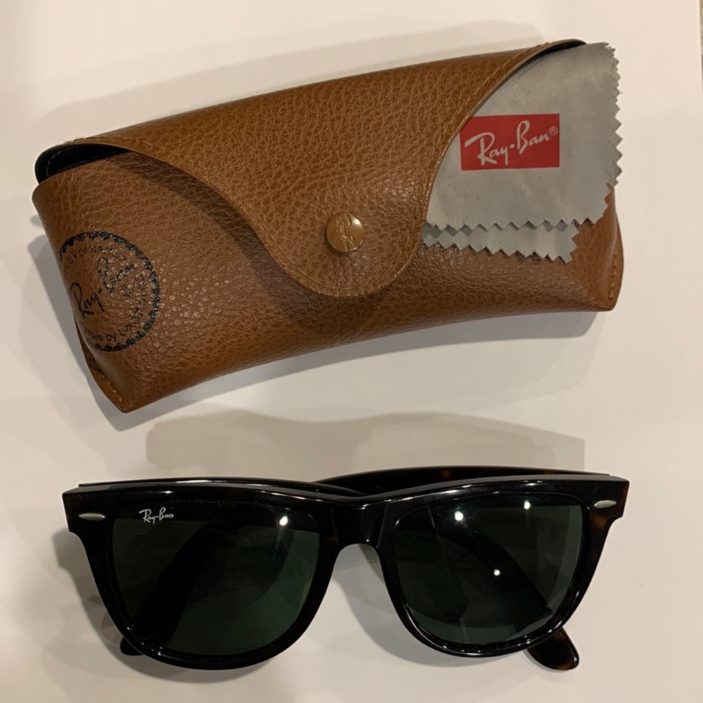 Authentic Ray-Ban Wayfarer